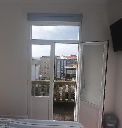 Habitacion Pequena Con Balcon Leilighet Vigo Eksteriør bilde